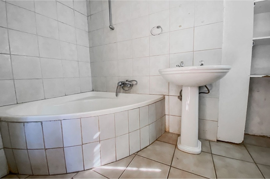 8 Bedroom Property for Sale in Schoemansville North West